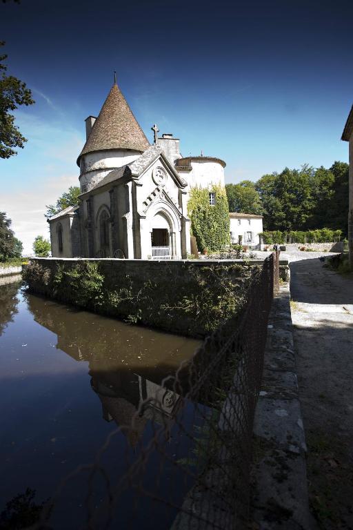 Chateau Des Martinanches Saint-Dier-dʼAuvergne Exterior foto
