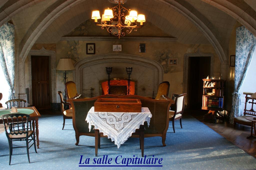 Chateau Des Martinanches Saint-Dier-dʼAuvergne Exterior foto